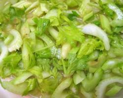 Salata od celera u marinadi