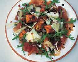 Topla salata od pečene bundeve, pršuta i pecorina