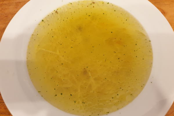 Jednostavna pileća juha